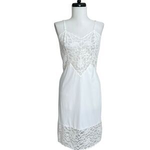 Vanity Fair vintage Lace Slip Dress Size S White Fairy coquette Balletcore USA